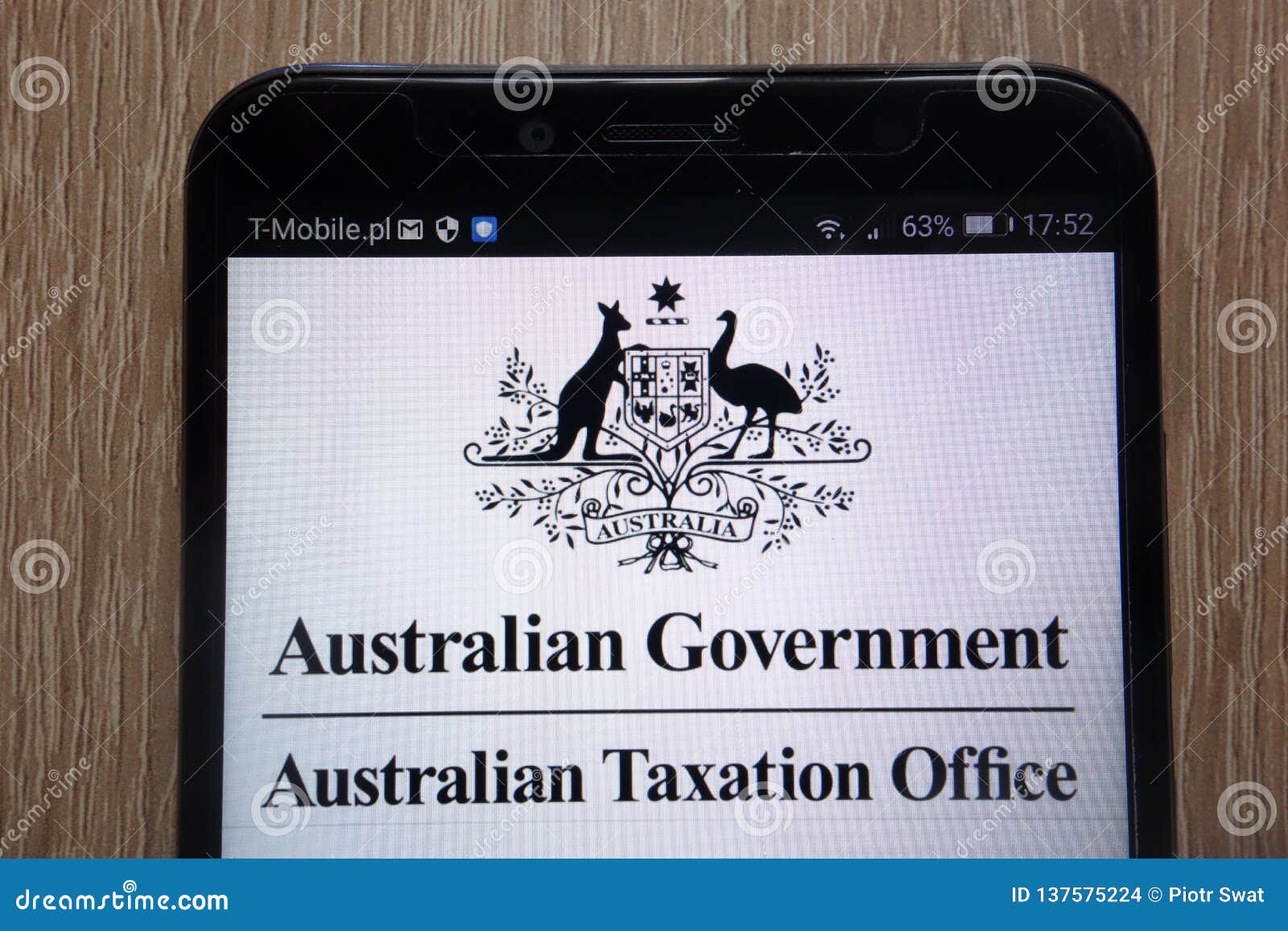 Australian Government - Australian Taxation Office Logo Displayed on Modern Smartphone Editorial Stock Image - Image of australian, editorial: 137575224
