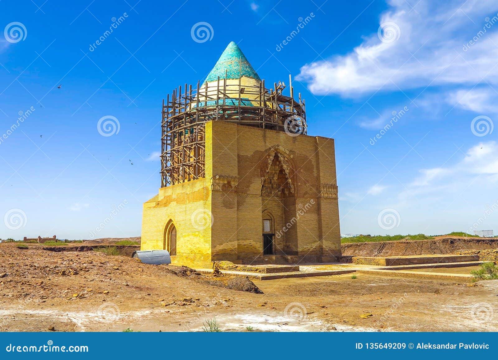 konye urgench soltan tekesh mausoleum 01