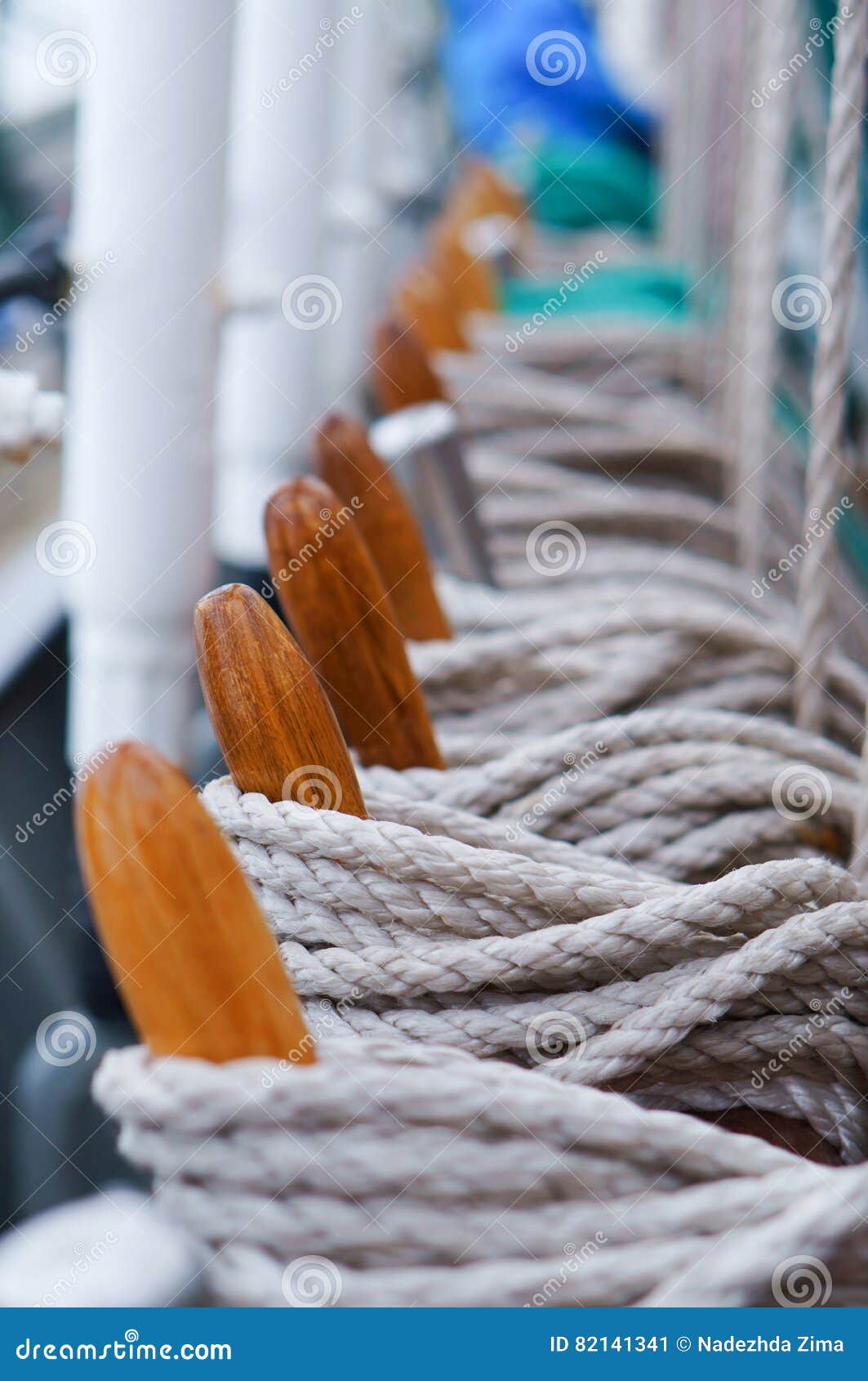 Kopel-pin strap, rope stock image. Image of pier, bollard - 82141341