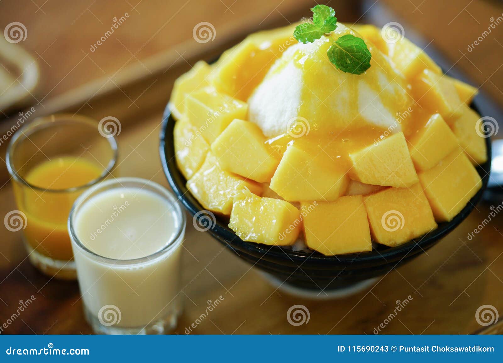 Korean Shaved Milk Ice Topped by Fresh Mango. Stock Image - Image of ...