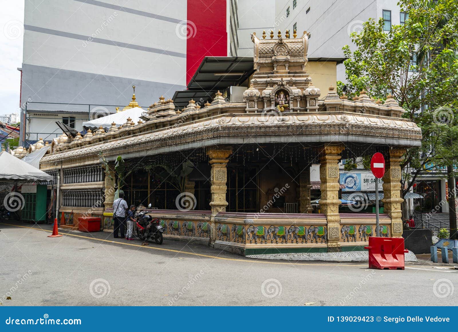 Korttu Malai Pillayar Temple in Kuala Lumpur Editorial Stock Photo ...