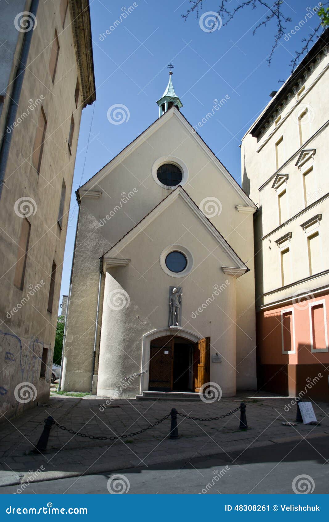 Kościół w Opolskim, Polska - miasto architektura