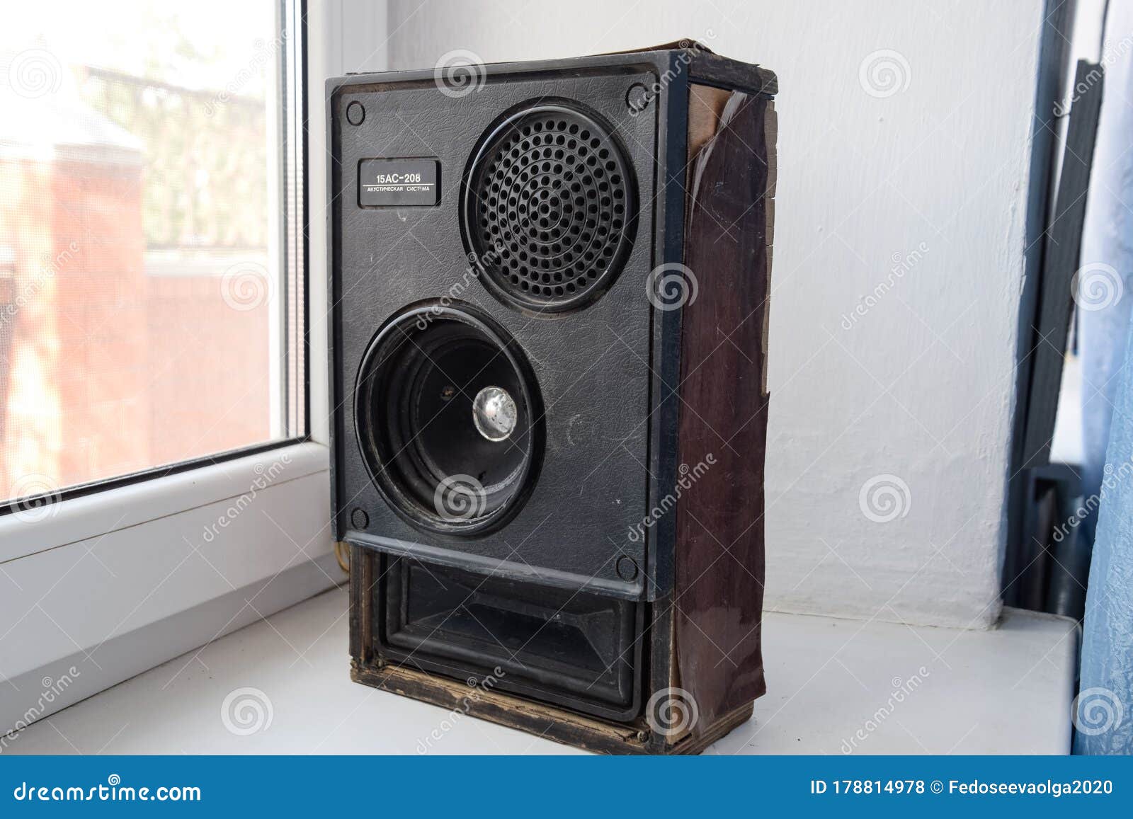 column speaker 15as-208. vintage soviet bookshelf acoustics