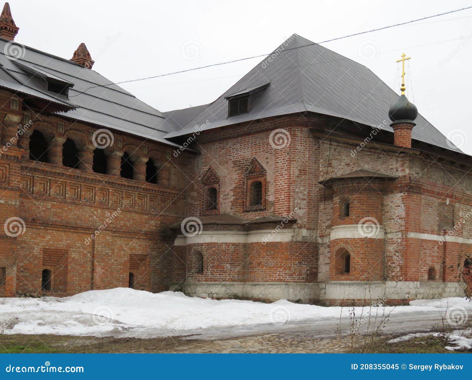 moscow. krutitskoe podvor`e.  the former residence of the bishops
