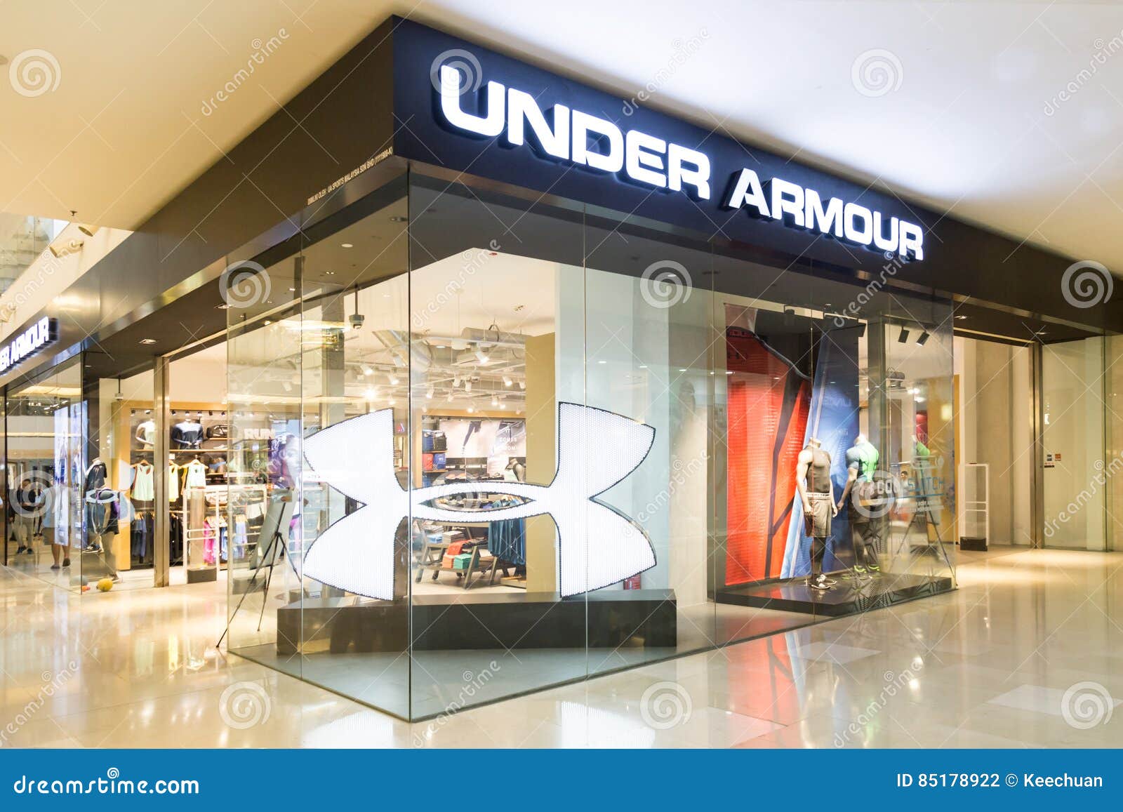mi cable Aventurarse KUALA LUMPUR, MALAYSIA - January 29, 2017: Under Armour, Americ Editorial  Photography - Image of brand, night: 85178922