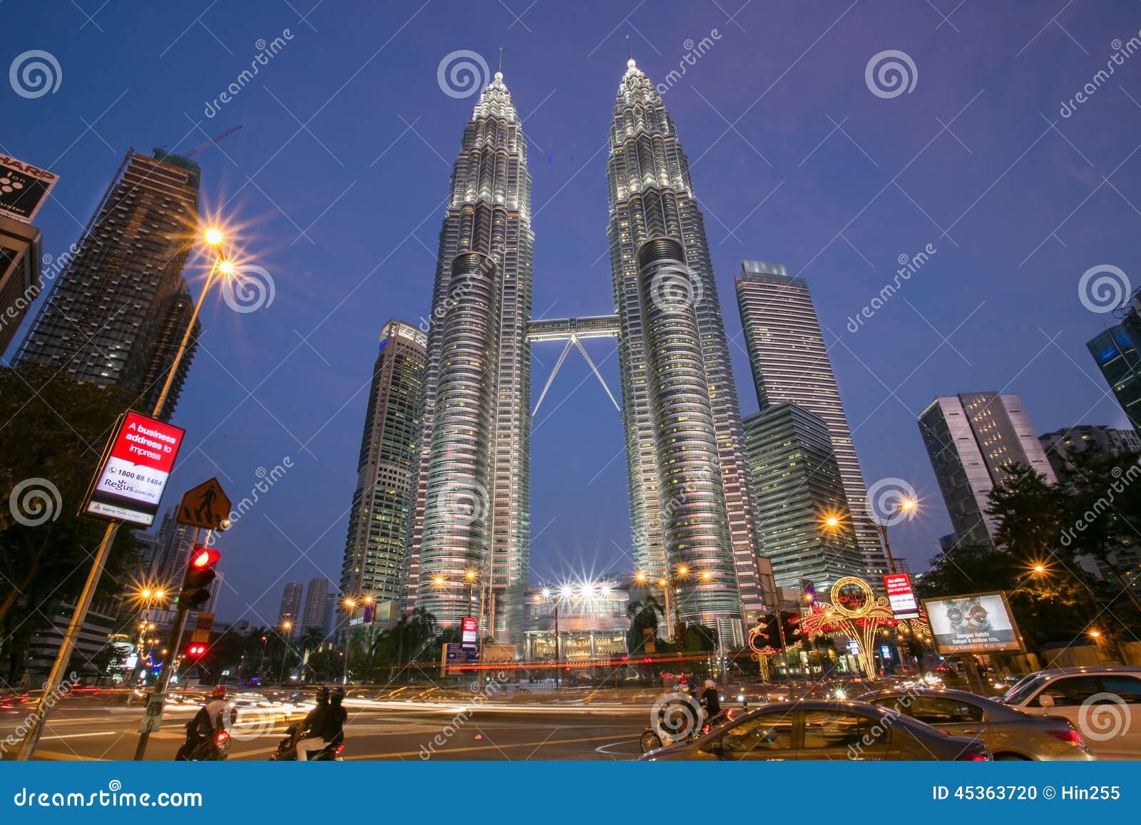 KUALA LUMPUR, MALAYSIA - JUNE 25: Twilight Time Of KLCC ...