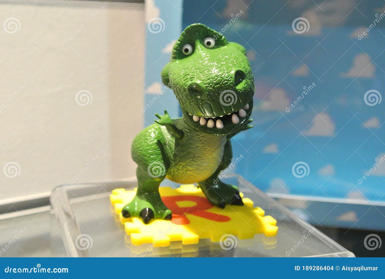 8,696 Famous Cartoon Stock Photos - Free & Royalty-Free Stock Photos from Dreamstime 8,696 Famous Cartoon Stock Photos - Free & Royalty-Free Stock Photos from Dreamstime