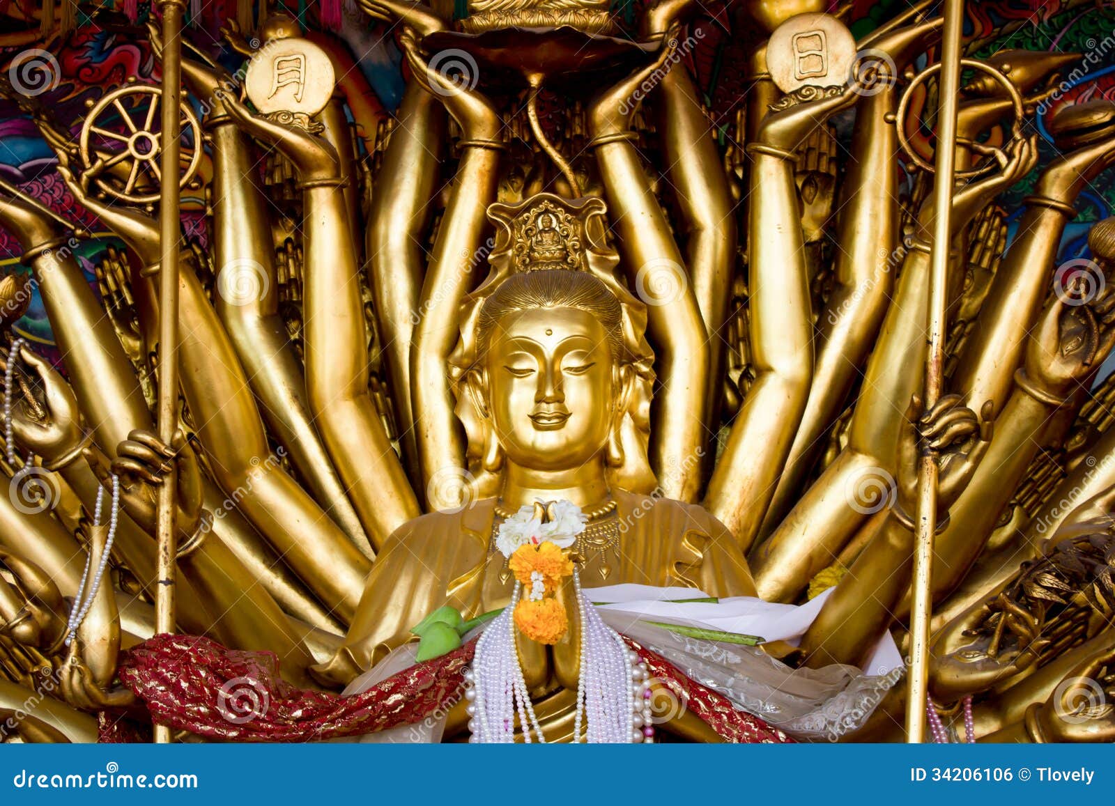 Kuan Yin Buddhist foto de archivo. Imagen de calma, porcelana 34206106