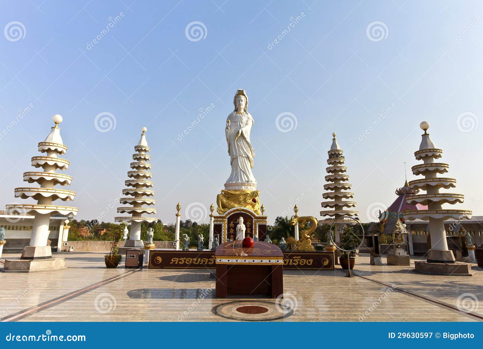 Kuan Yin and dragon stock image. Image of bodhisattva 29630597