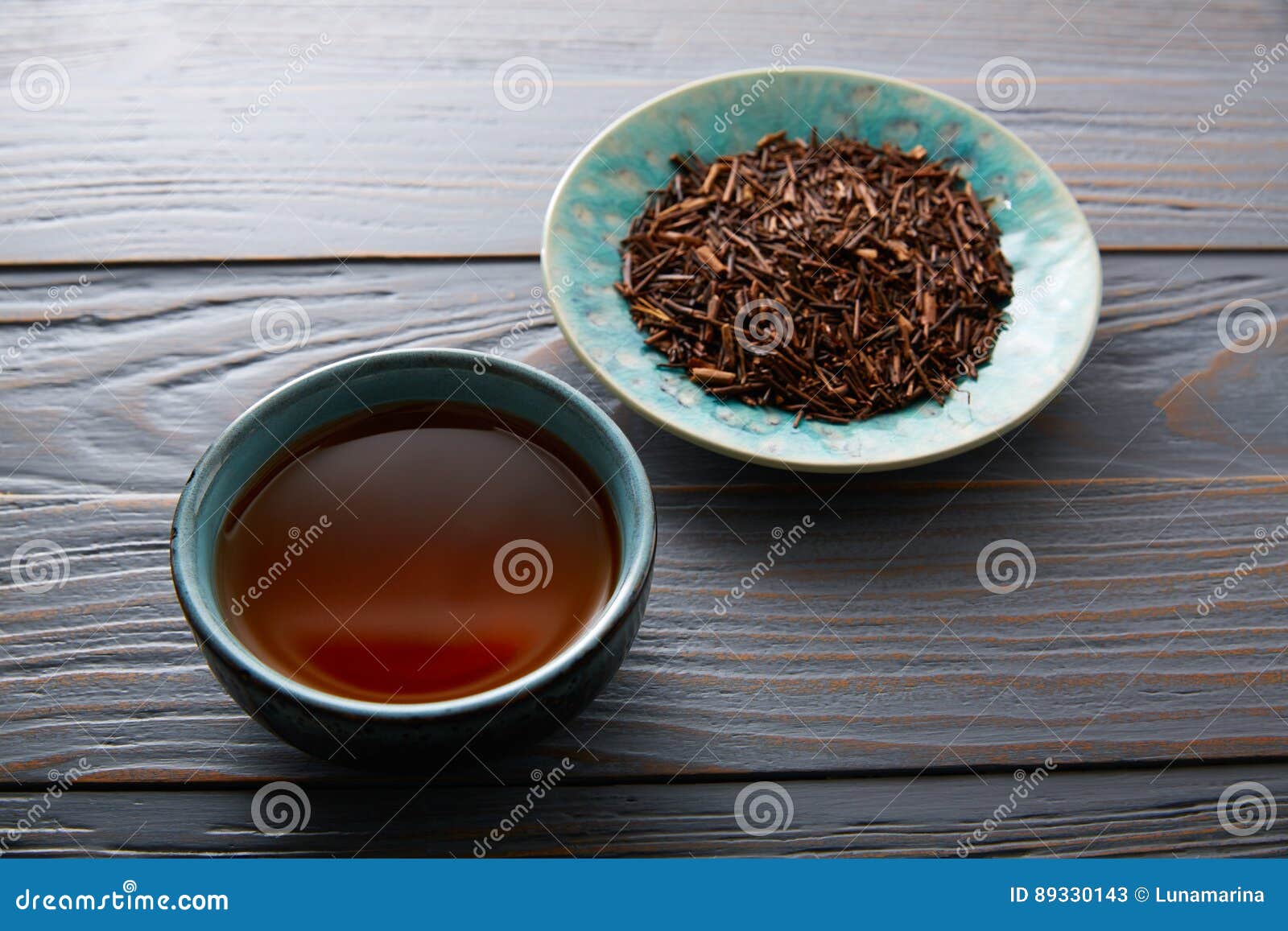 kukicha tea served in bowl