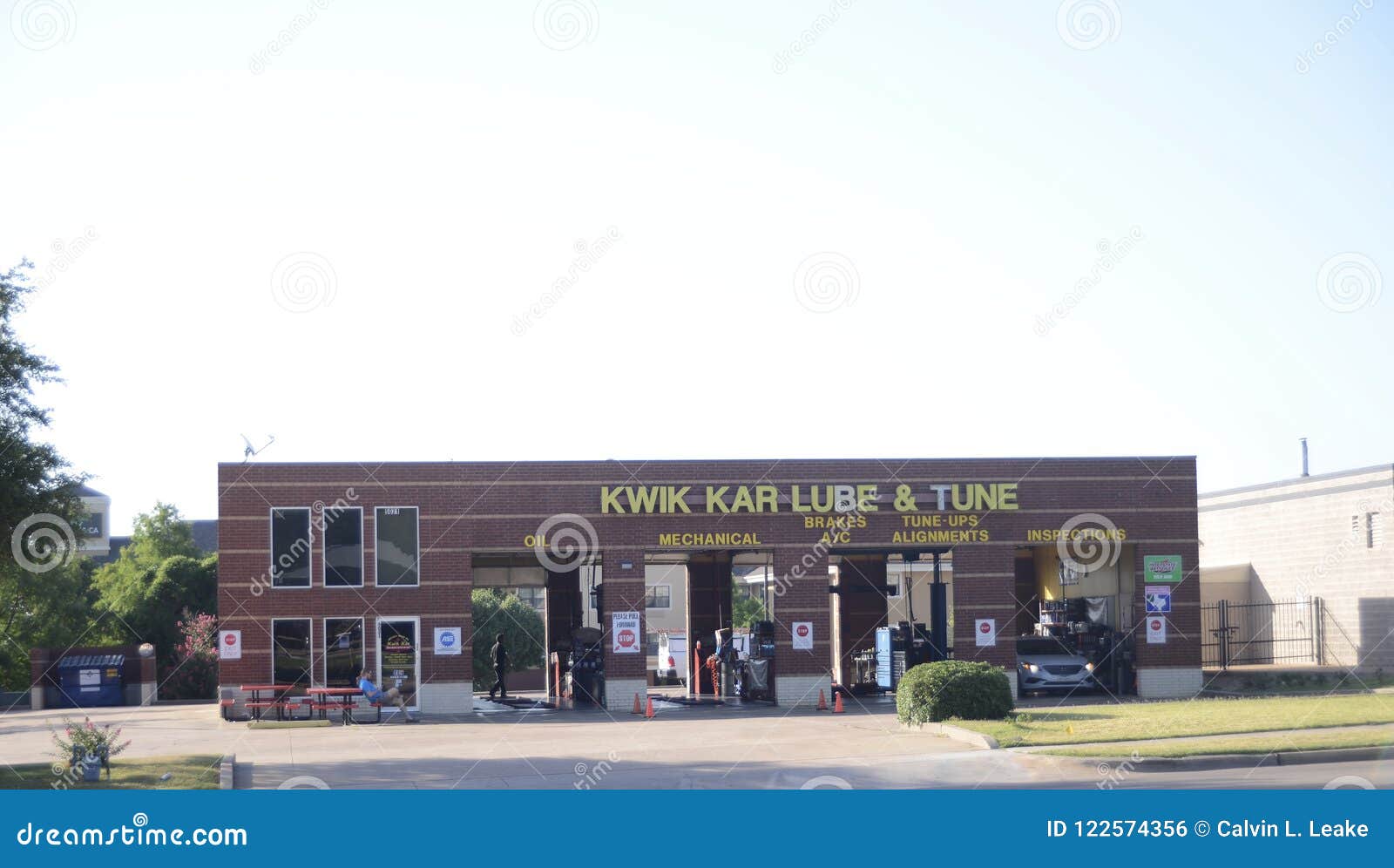 Kwik Kar Lube E Acordo, Fort Worth, Texas Foto Editorial Imagem de