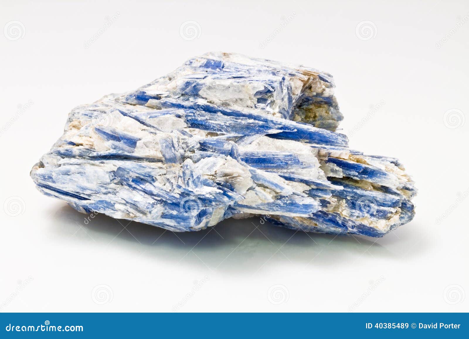 kyanite mineral specimen