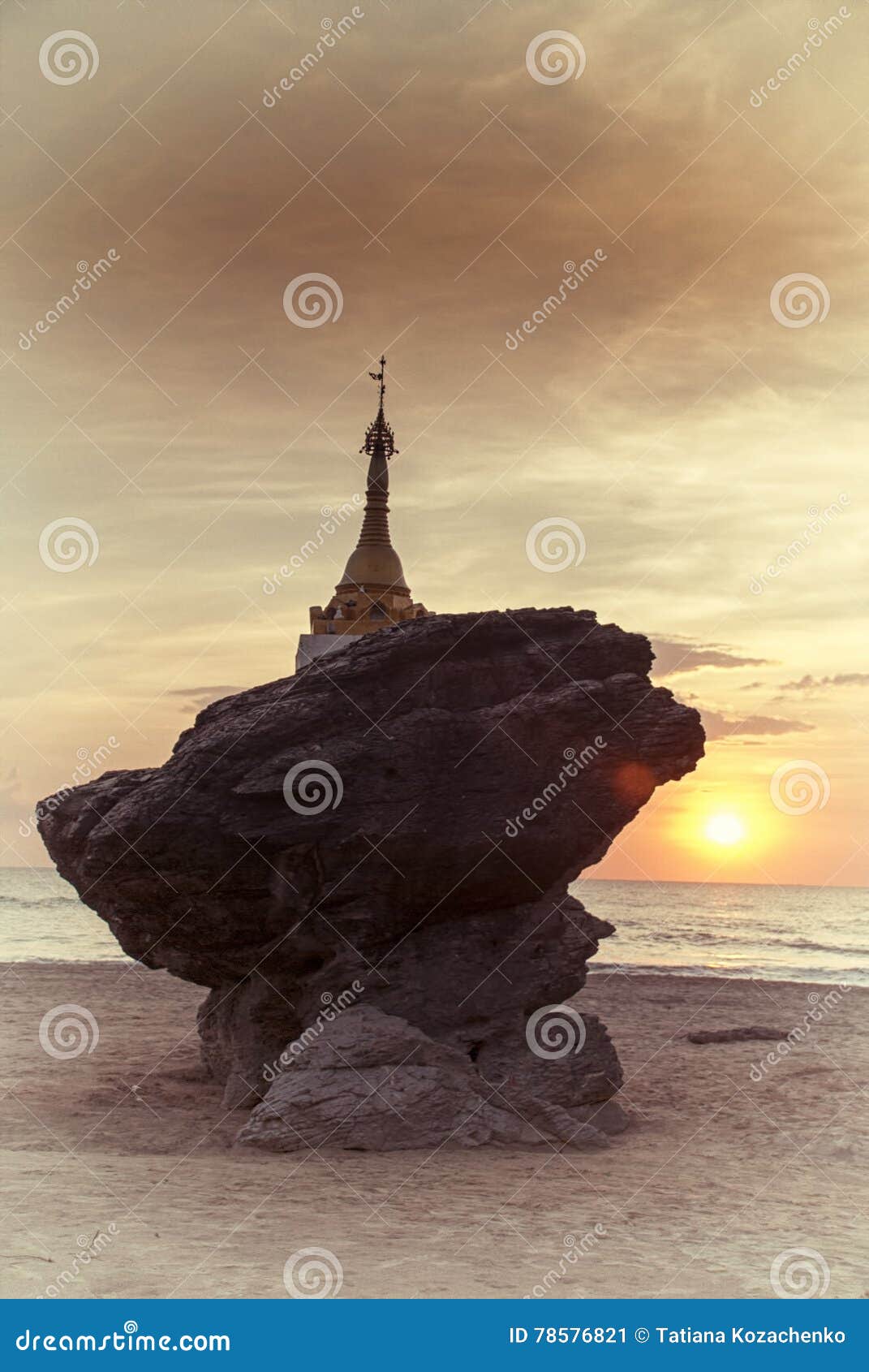 kyauk maumghnama pagoda at ngwe saung beach