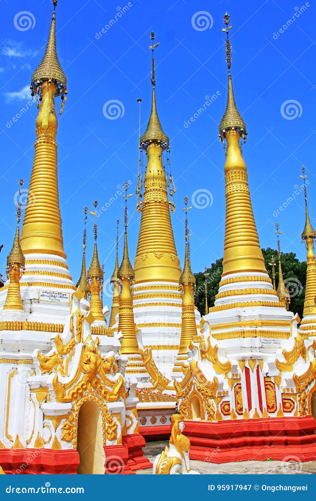 kyauk phyu gyi pagoda, nyaungshwe, myanmar