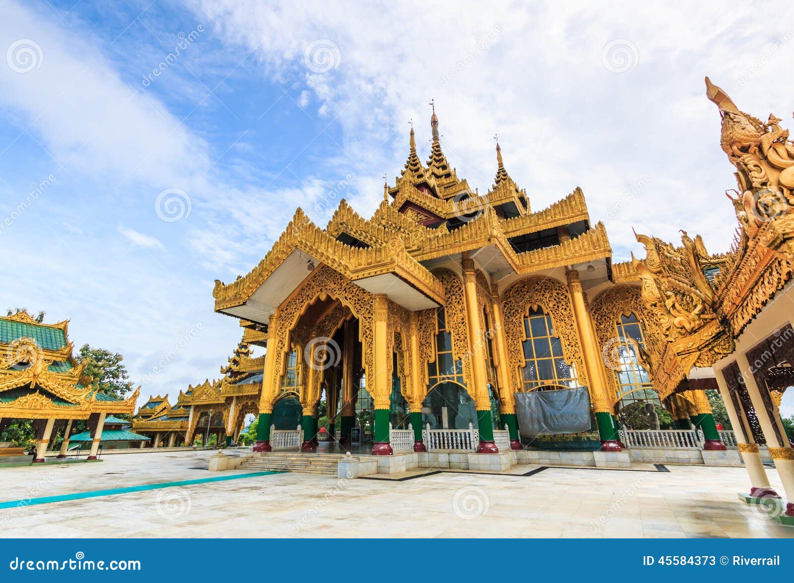 kyauk taw gyi pagoda in myanmar