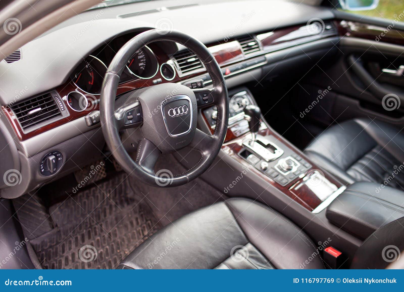 Kyiv Ukraine August 7 17 The Interior Of Audi A8 Editorial Stock Image Image Of Leather Technology