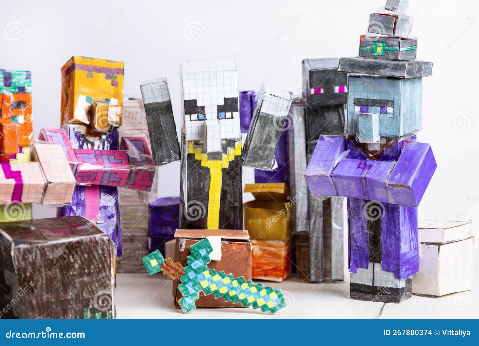 Kyiv, Ukraine - DECEMBER 29: Kid`s Paper Craft Minecraft Mobes. Creative  DIY Concept Editorial Stock Image - Image of figure, nature: 267800374