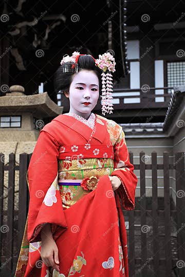 Kyoto Geisha editorial photography. Image of costume - 16038807