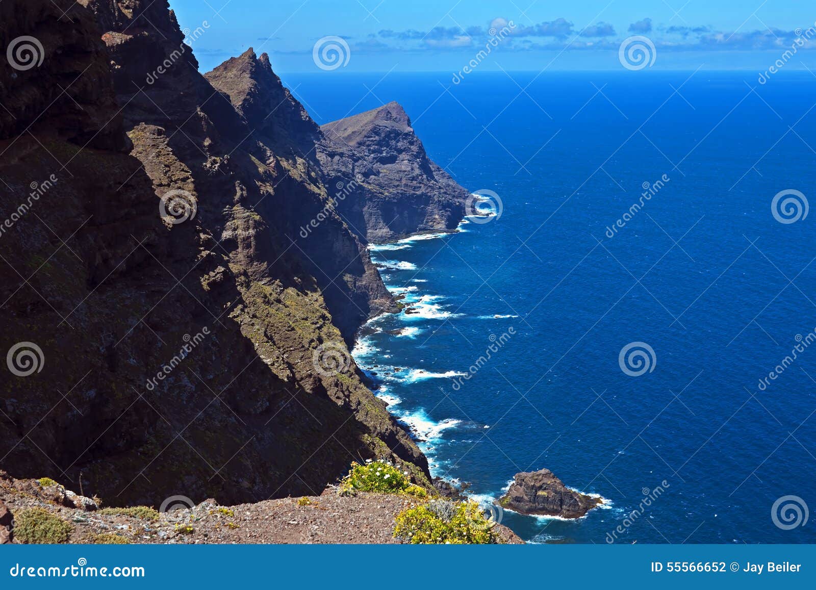 Küstenaussicht der Kanarischen Insel. Großartige, bloße Klippen, Nordwestküste, Gran Canaria, Spanien