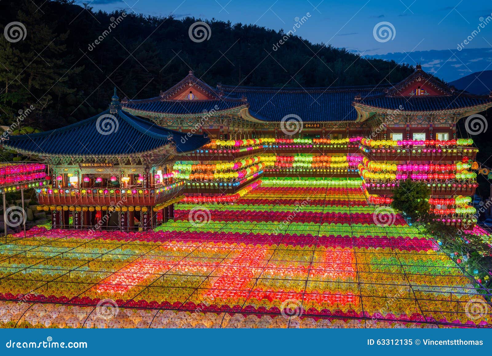 L Anniversaire De Bouddha Chez Samgwangsa Image Stock Image Du Samgwangsa Bouddha L Anniversaire De Bouddha Chez Samgwangsa Image Stock Image Du Samgwangsa Bouddha