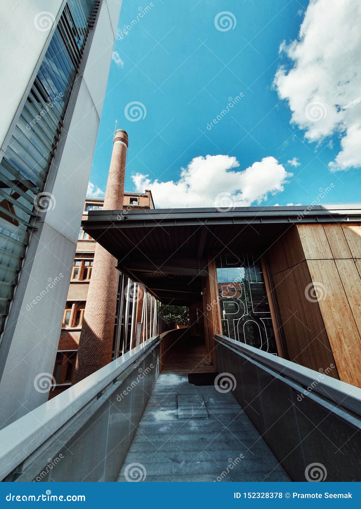 L Architettura Contemporanea Moderna Della Scuola Architettonica Di Belleville Parigi Francia Fotografia Stock Editoriale Immagine Di Parigi Europa