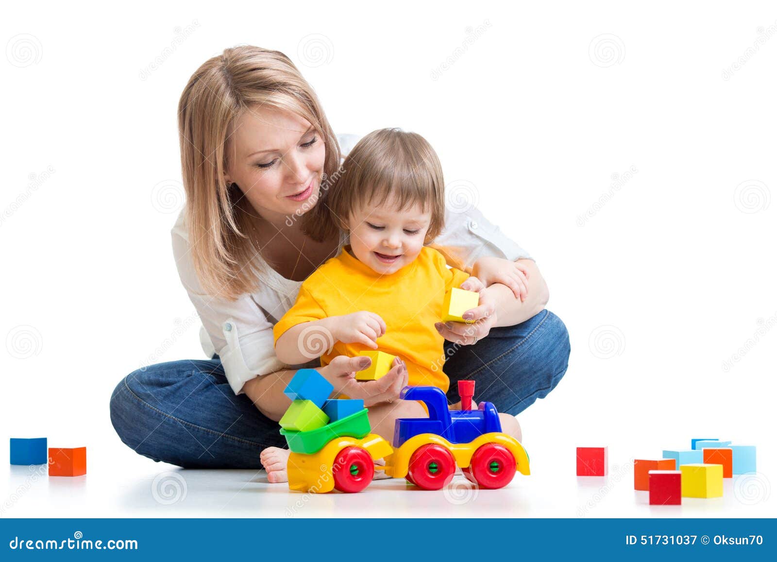 L Enfant Avec Ses Blocs Constitutifs De Jeu De Maman Joue Image Stock Image Du Brique Gibier L Enfant Avec Ses Blocs Constitutifs De Jeu De Maman Joue Image Stock Image Du Brique Gibier