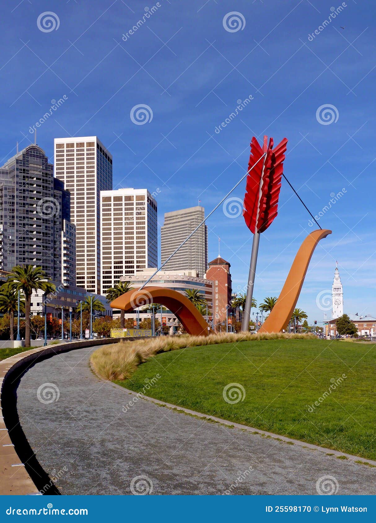 San Francisco Arc et fleche de Cupidon, La sculpture Cupid'…