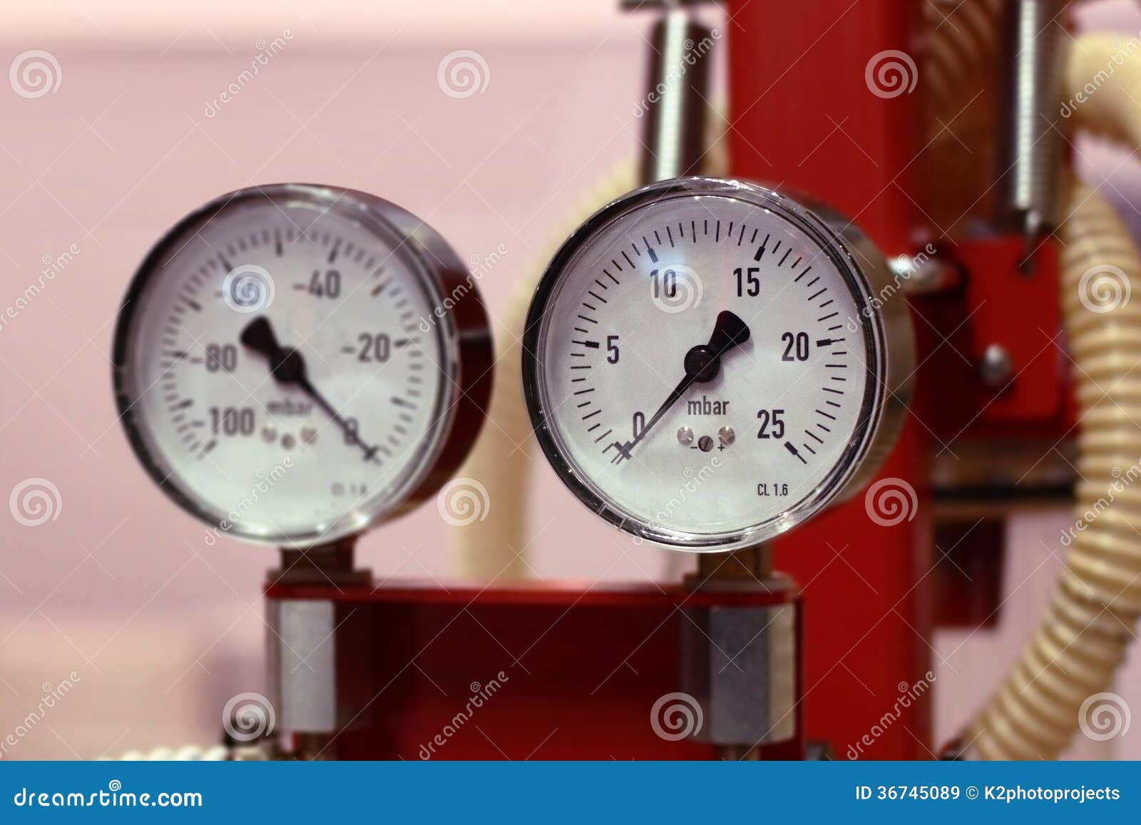 L'instrument Pour La Pression De Mesure Image stock - Image du oxygène,  industriel: 36745089