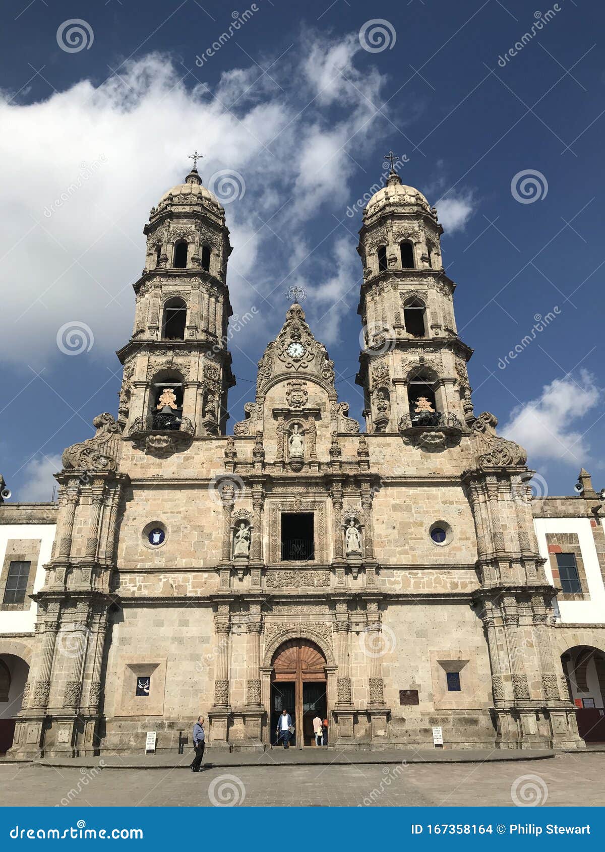La basílica de Zapopan foto de archivo. Imagen de mexicano - 167358164 La basílica de Zapopan foto de archivo. Imagen de mexicano - 167358164