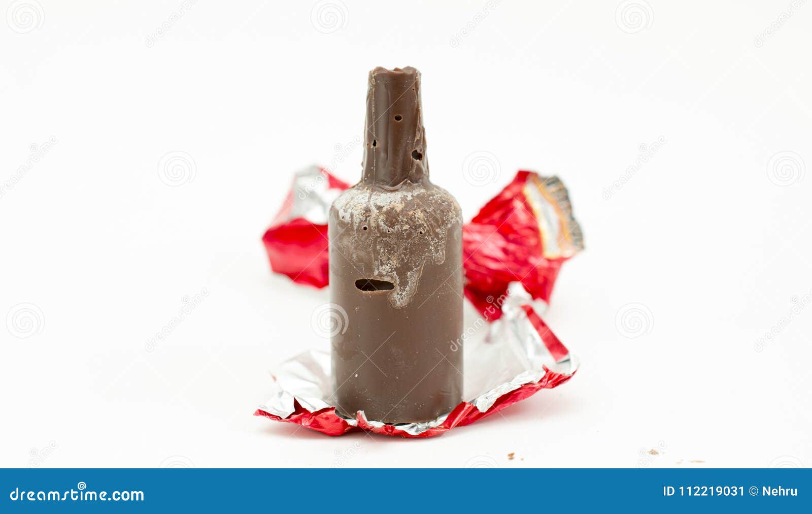 La Bouteille Aiment La Sucrerie Avec Des Boissons Alcoolisees De Merise De Chocolat Et De Sirop Sur Un Fond Blanc Image Stock Image Du Confiserie Bouteille La Bouteille Aiment La Sucrerie Avec Des Boissons Alcoolisees De Merise De Chocolat Et De Sirop Sur Un Fond Blanc Image Stock Image Du Confiserie Bouteille