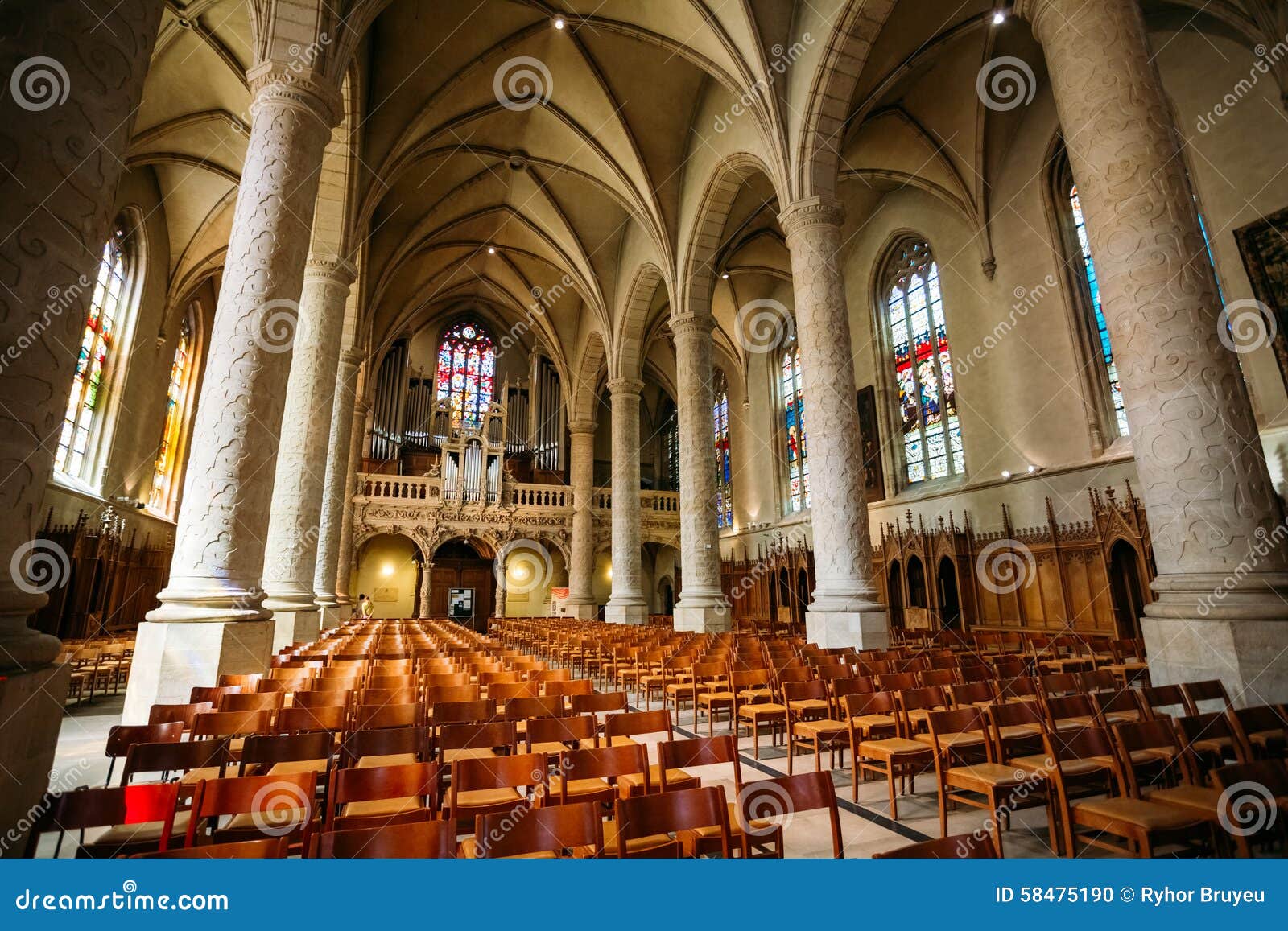 la-cattedrale-di-notre-dame-lussemburgo-%C3%A8-il-romano-58475190