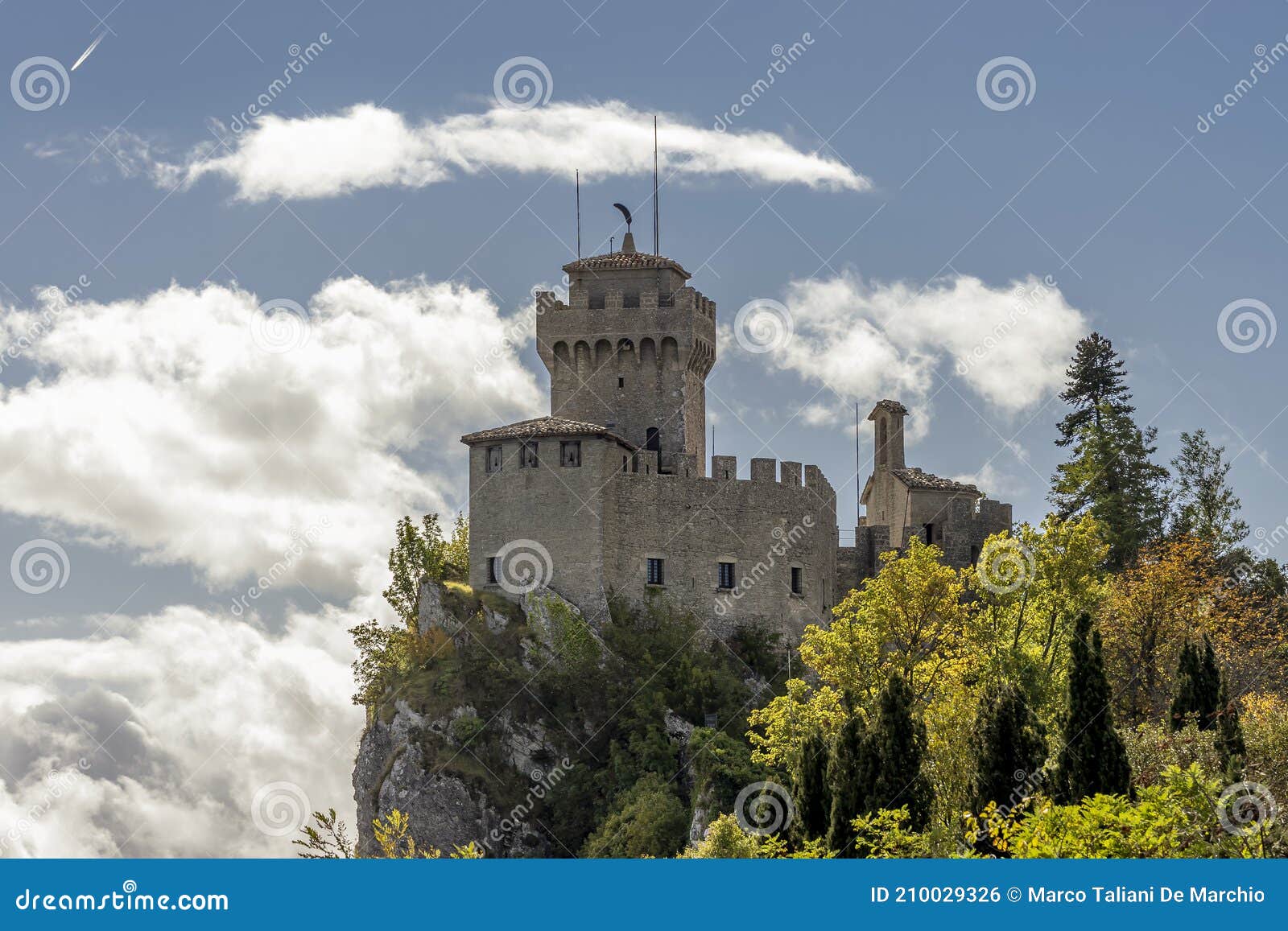 la cesta, also known as fratta or second tower, is one of the three towers that dominate the city of san marino