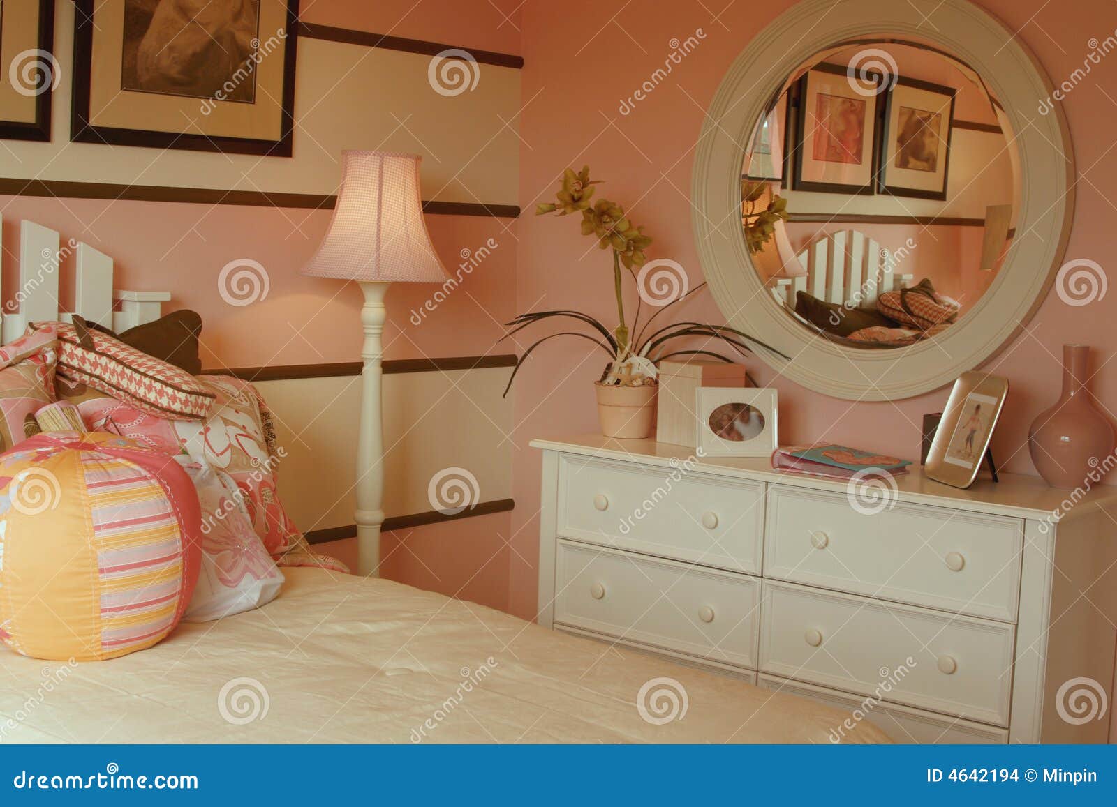 La chambre à coucher de l'enfant images stock image: 4642194