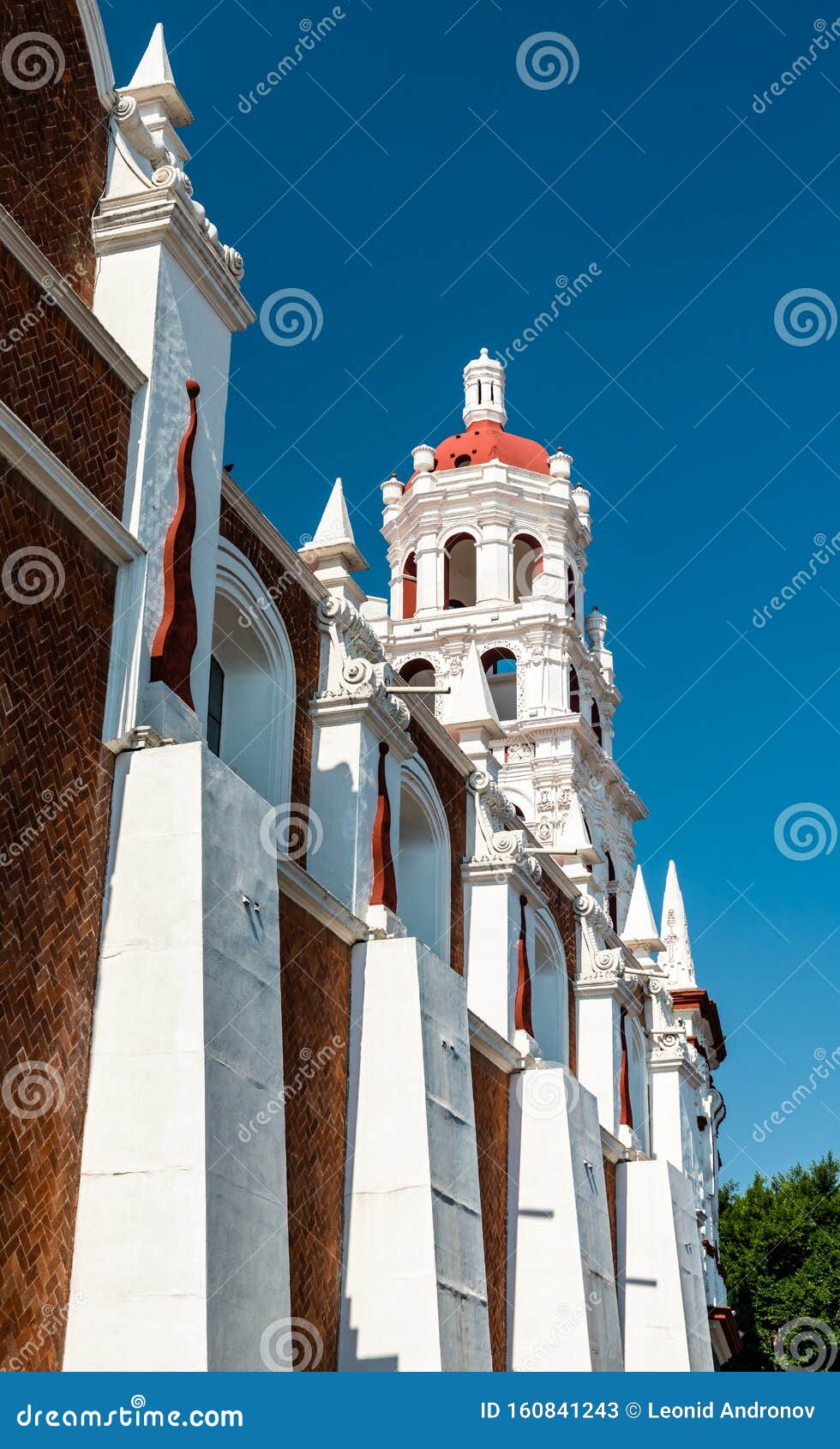 la compania church in puebla, mexico
