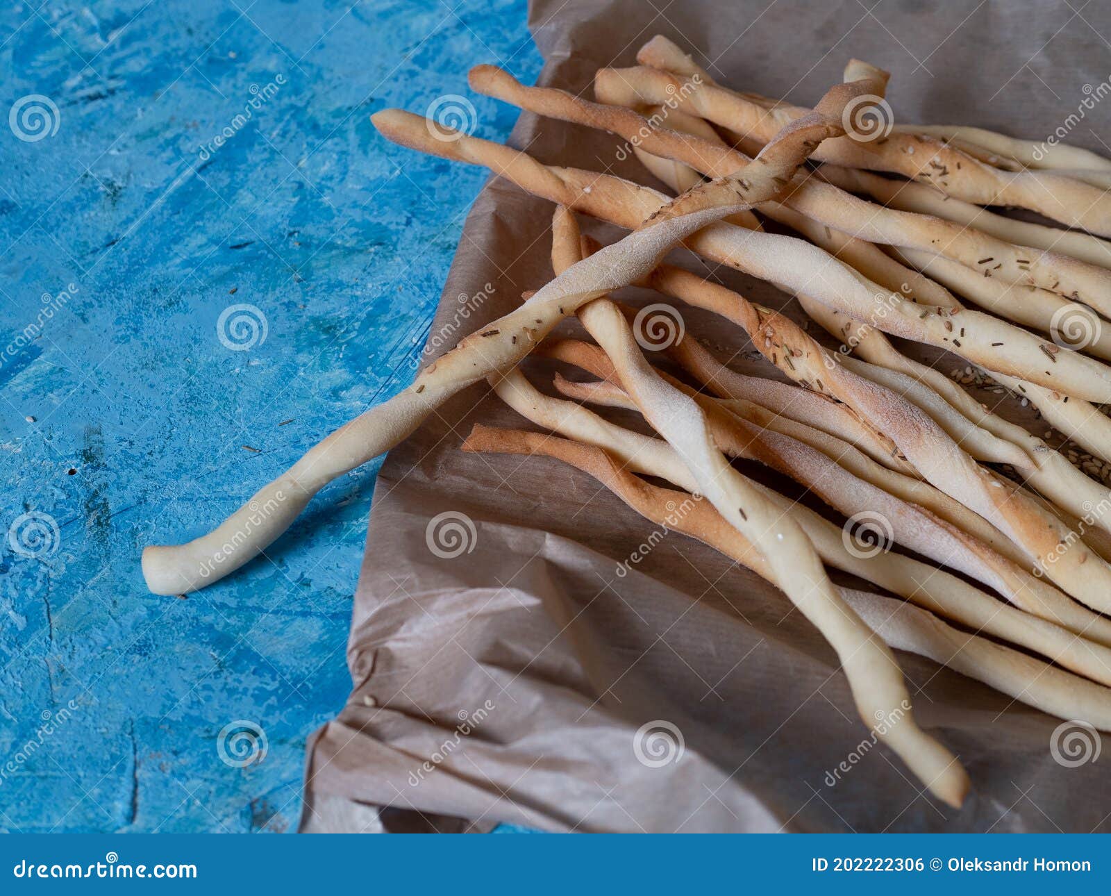 Batons De Pain Italiens Traditionnels De Grissini Avec Les Graines