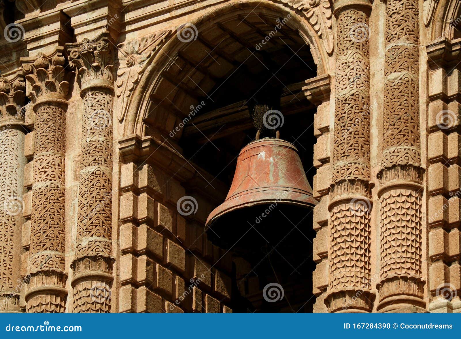 La Espléndida Torre De La Campana De La Iglesia Católica En El Casco Antiguo De Cusco, Perú Foto de archivo - Imagen de iglesia, america: 167284390 La Espléndida Torre De La Campana De La Iglesia Católica En El Casco Antiguo De Cusco, Perú Foto de archivo - Imagen de iglesia, america: 167284390