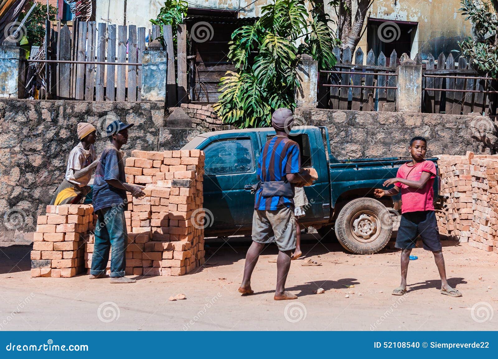 La Gente a ANTANANARIVO, MADAGASCAR Immagine Editoriale Immagine di etnico, aborigeno 52108540