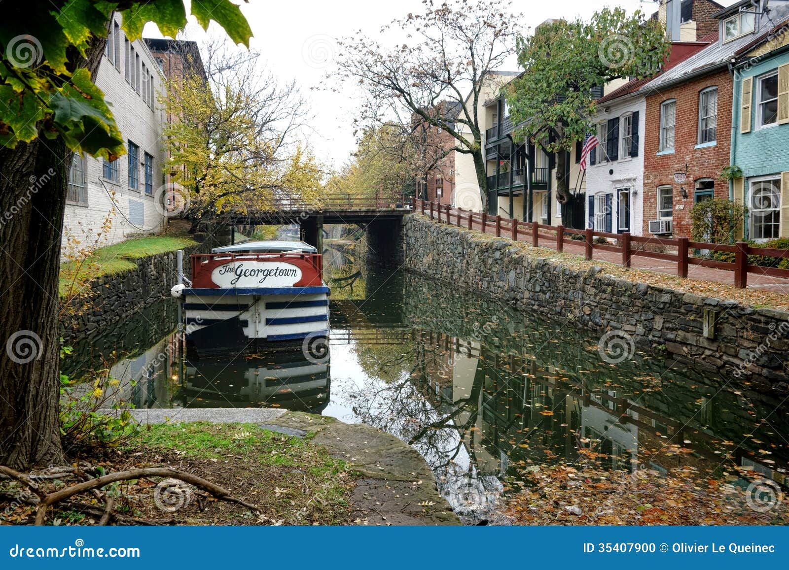 La Barge Adentro La Vecindad Del Washington DC Foto de