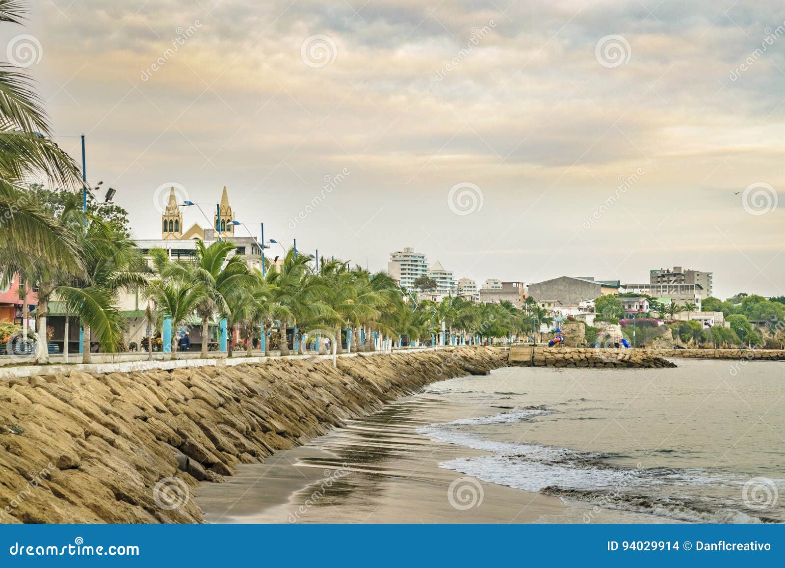 la libertad malecon, ecuador