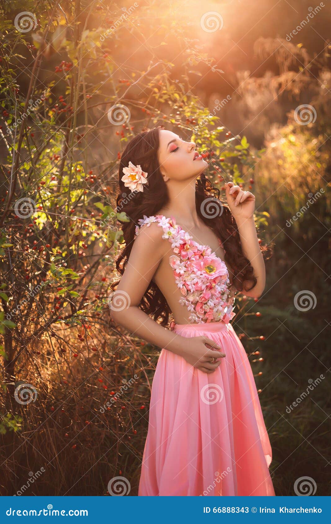 Vestido Rosa Transparente 2025