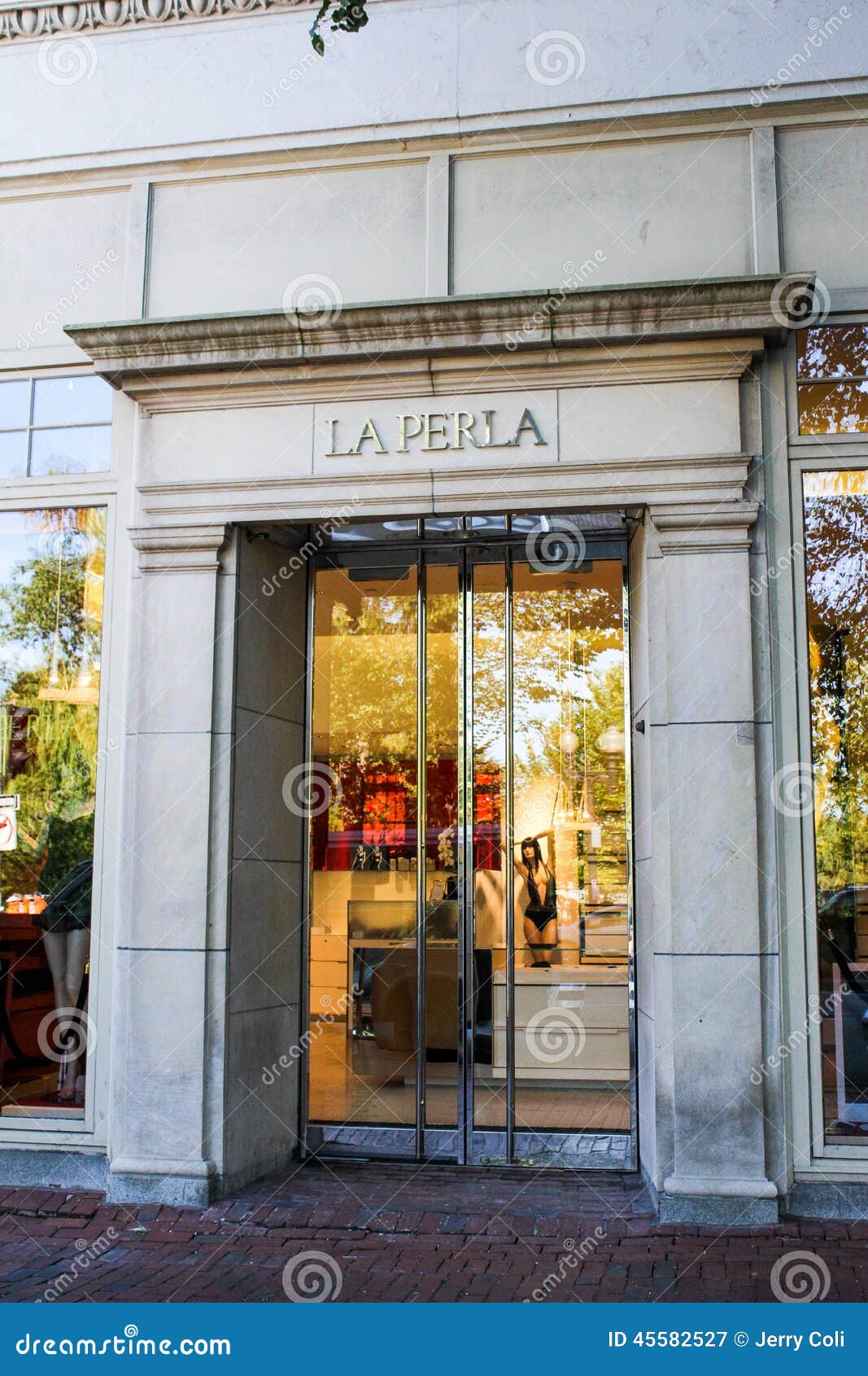 La Perla, Boston, MA. editorial photography. Image of boylston - 45582527