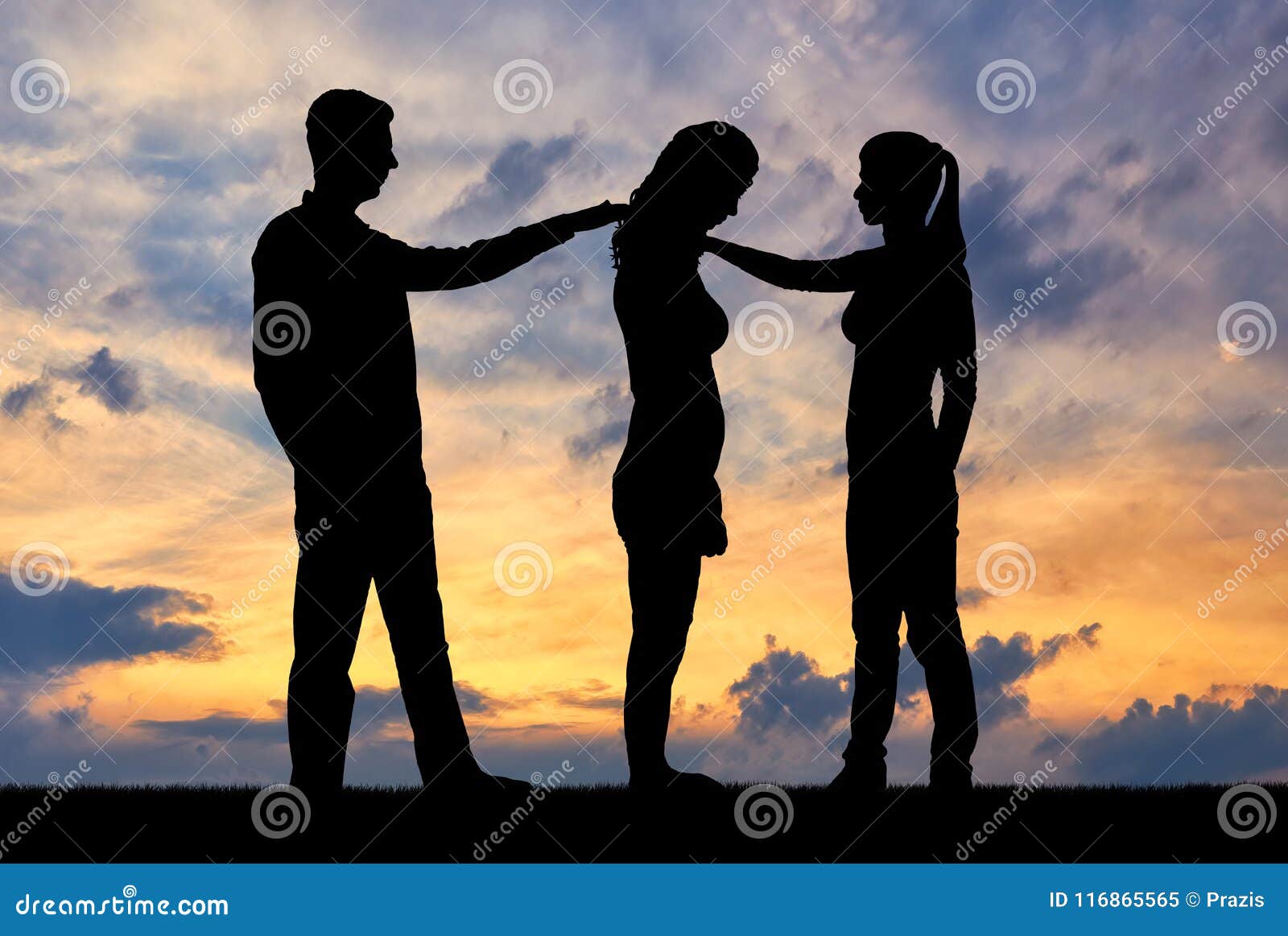 Foto de Silhueta De Perfil Masculino Triste Ou Solidão Jovem Em Fundo Negro  Pessoa Irreconhecível Olhando Para Baixo Imagem Com Espaço De Cópia e mais  fotos de stock de Depressão - Tristeza - iStock