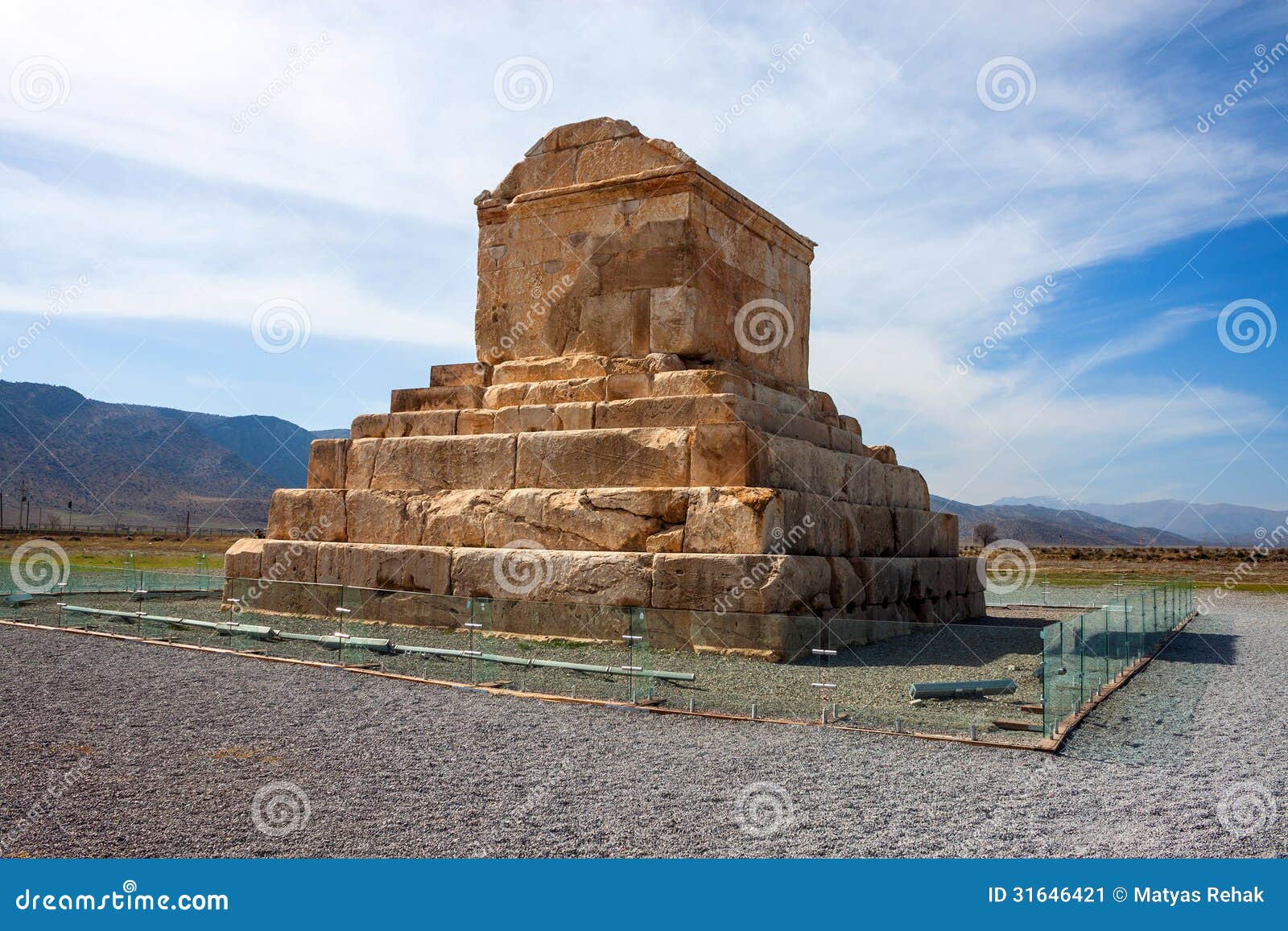 La Tumba De Cyrus El Grande Imagen de archivo Imagen de antigüedad, imperio 31646421