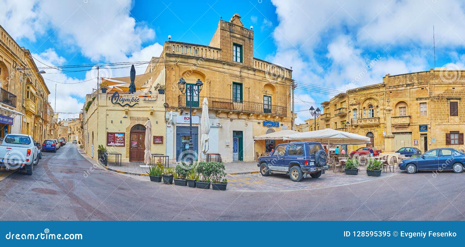 La Vivienda De Xaghra, Gozo, Malta Imagen editorial Imagen de coche