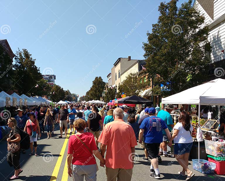 Street Fair, Rutherford, NJ, USA Editorial Image Image of family