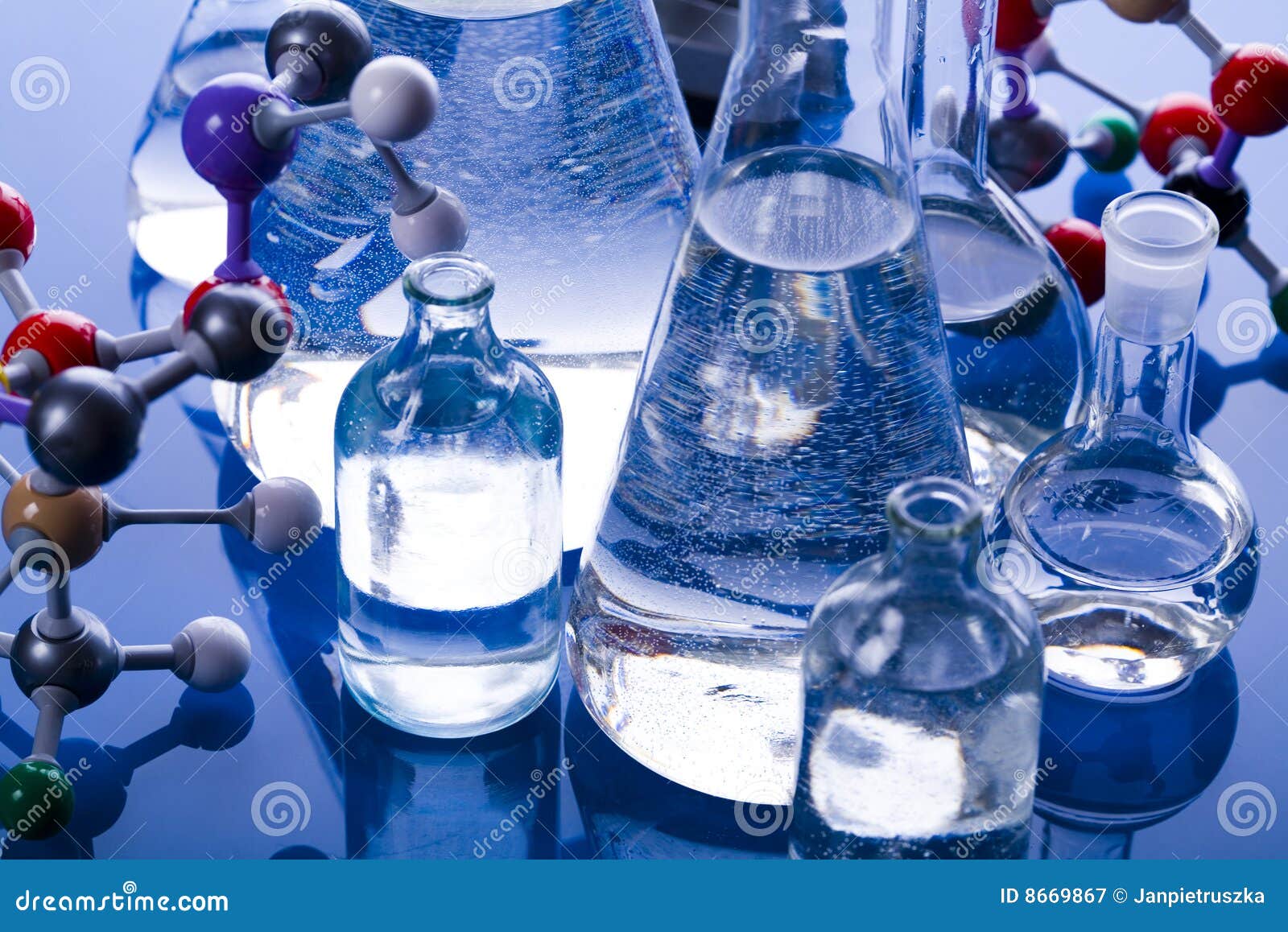 Laboratory glass stock image. Image of beaker, fluid, scale 8669867