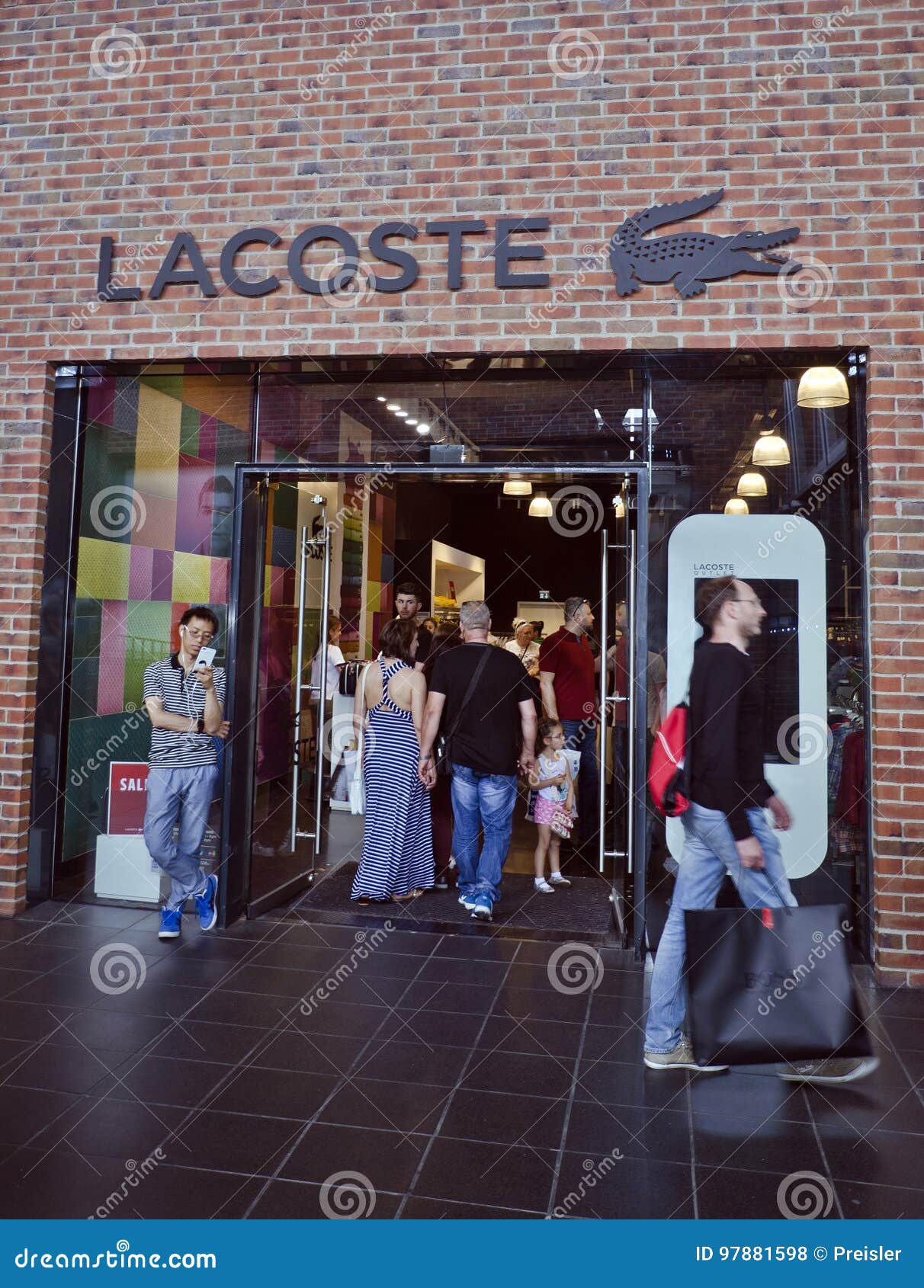 marionet transaktion tælle Lacoste Store in Metzingen, Germany Editorial Stock Photo - Image of  european, crocodile: 97881598