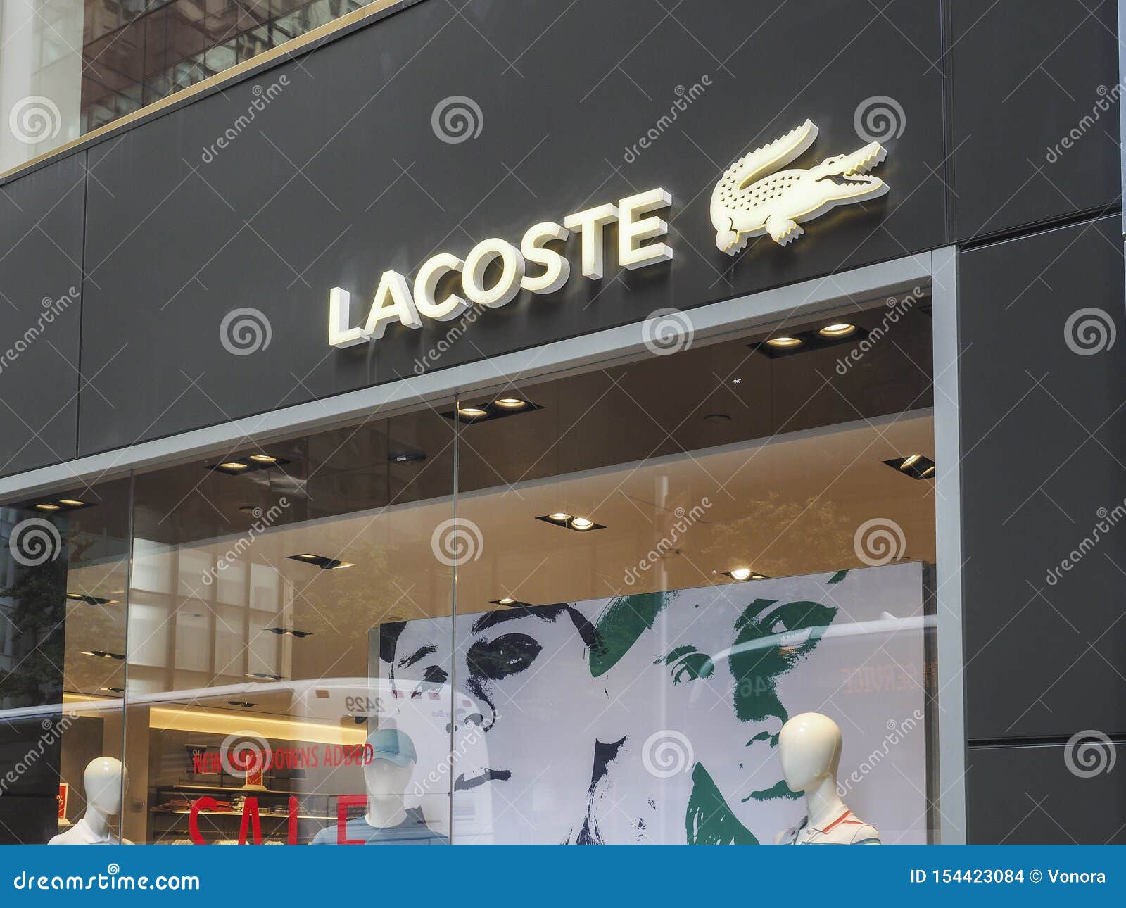 lacoste manhattan