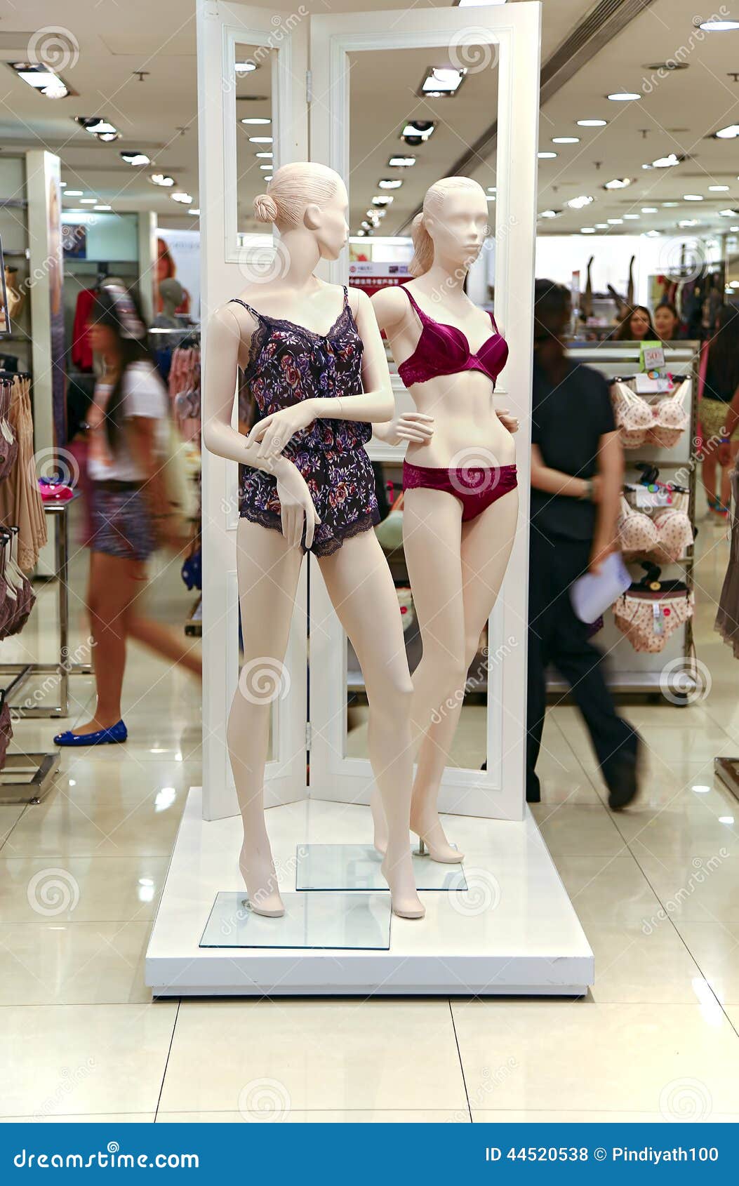 Retail Ladies Panties Photos