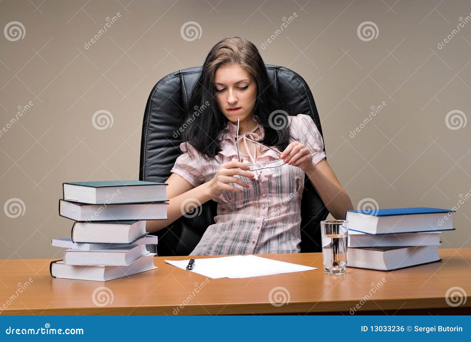 Download Lady-boss In Office Royalty Free Stock Image - Image: 13033236